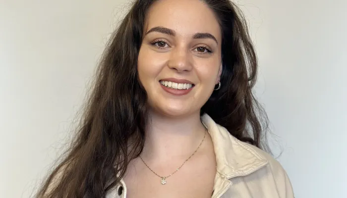 a head and shoulder photo of Hannah Cunningham - Quality and Impact Manager